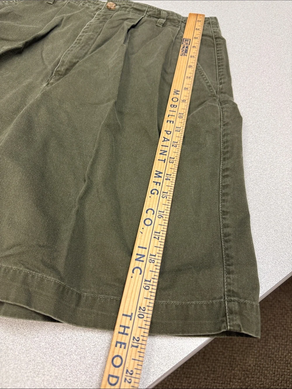 Vintage Y2K‎ Hunt Club Olive Green Pleated Chino Walking Shorts Size 10